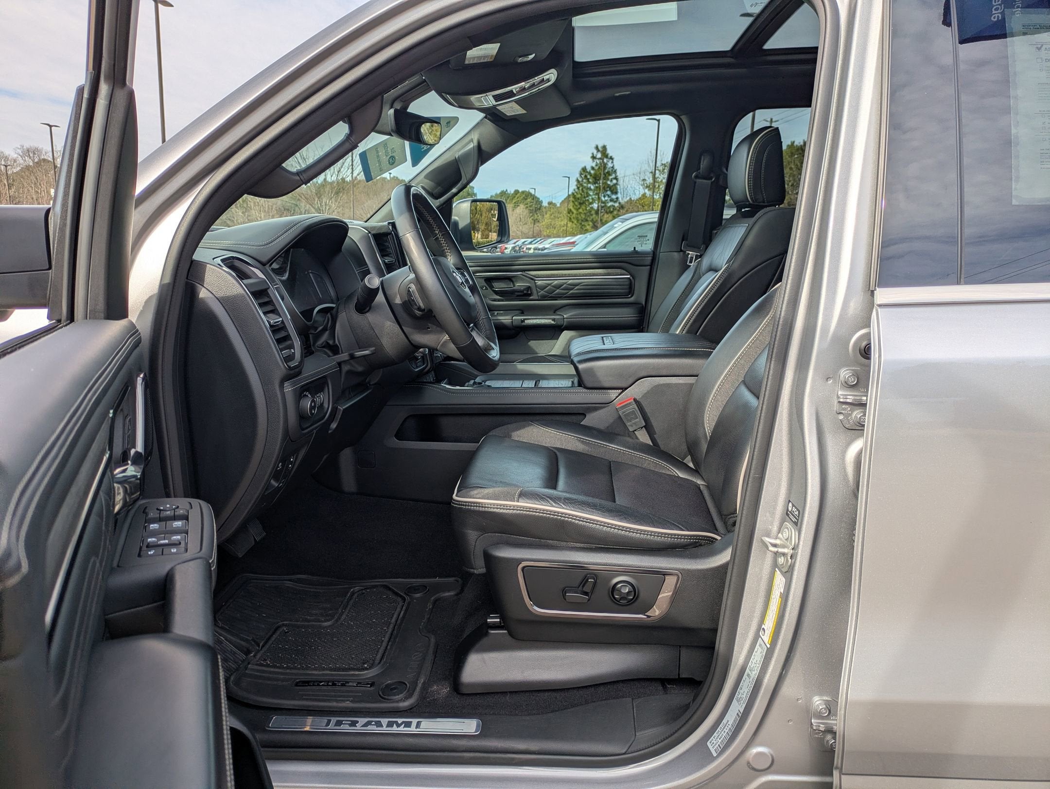 2025 RAM 1500 Limited