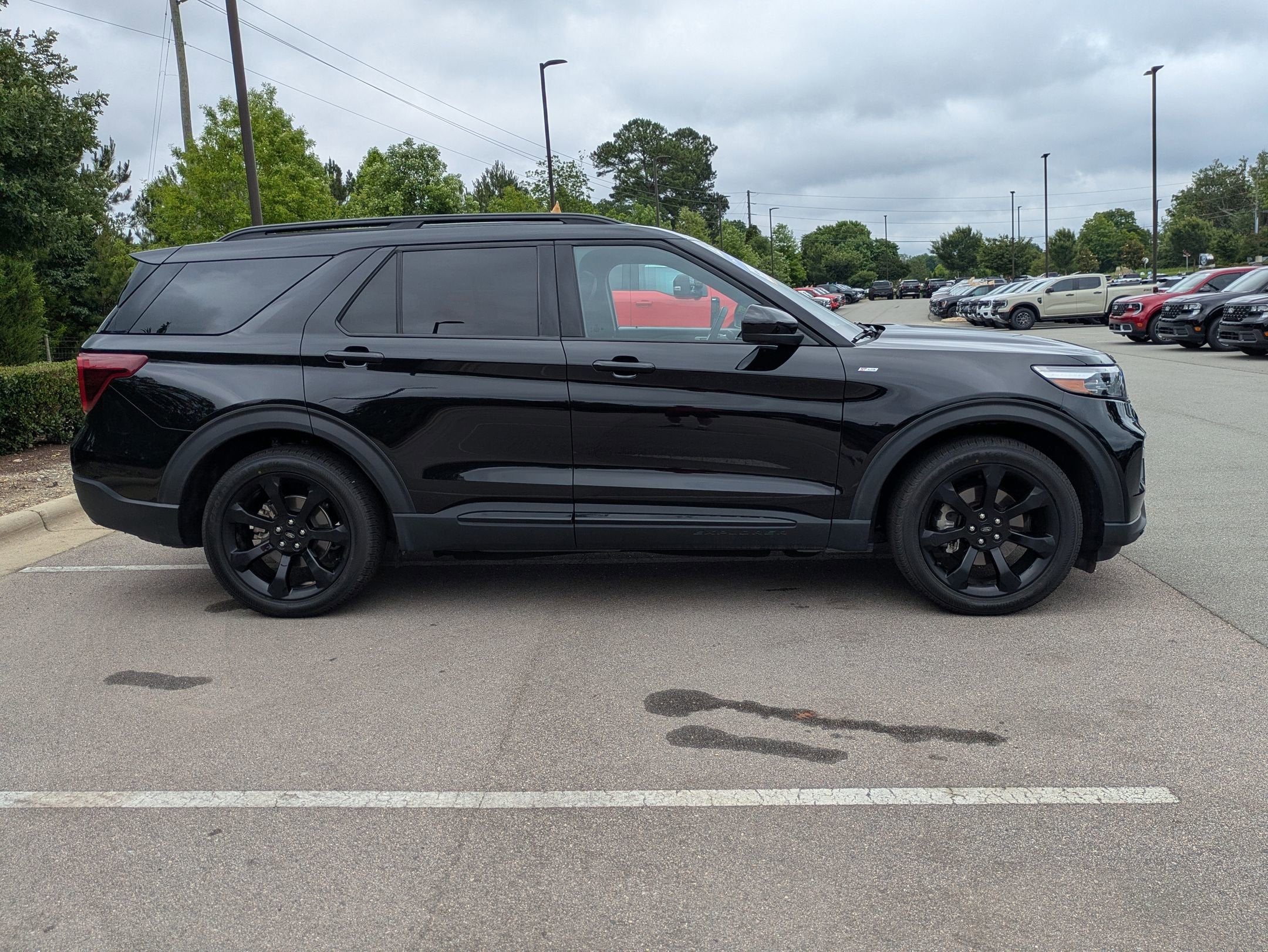 2023 Ford Explorer ST-Line