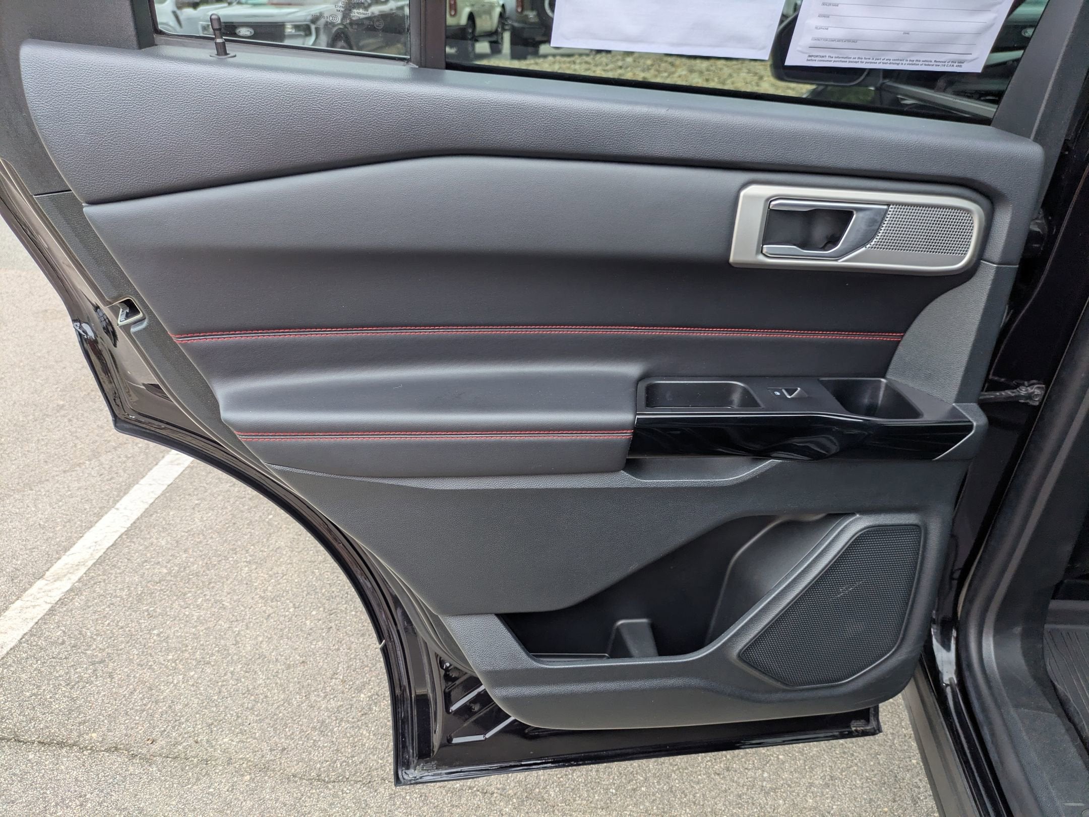 2023 Ford Explorer ST-Line
