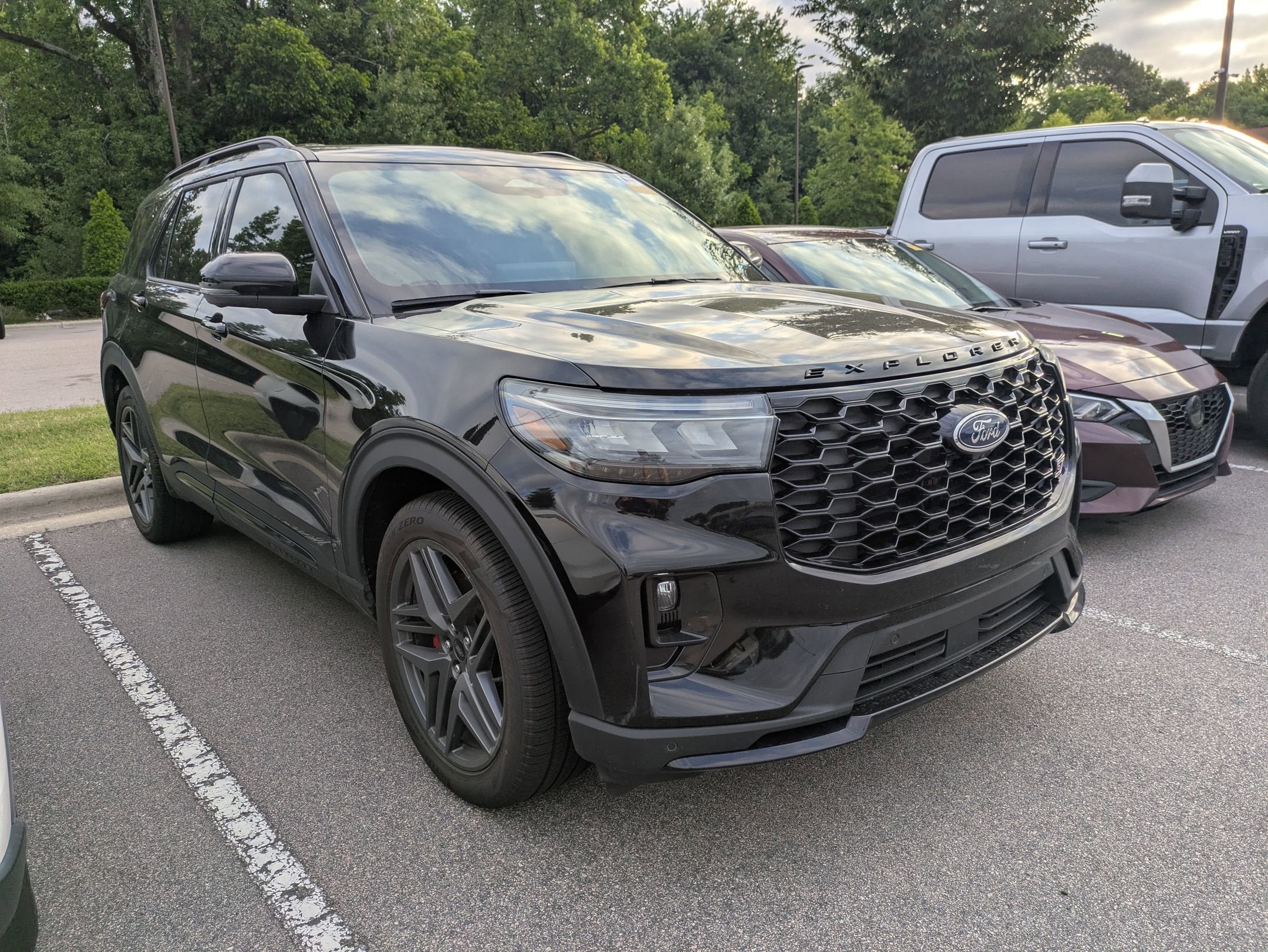 2025 Ford Explorer ST