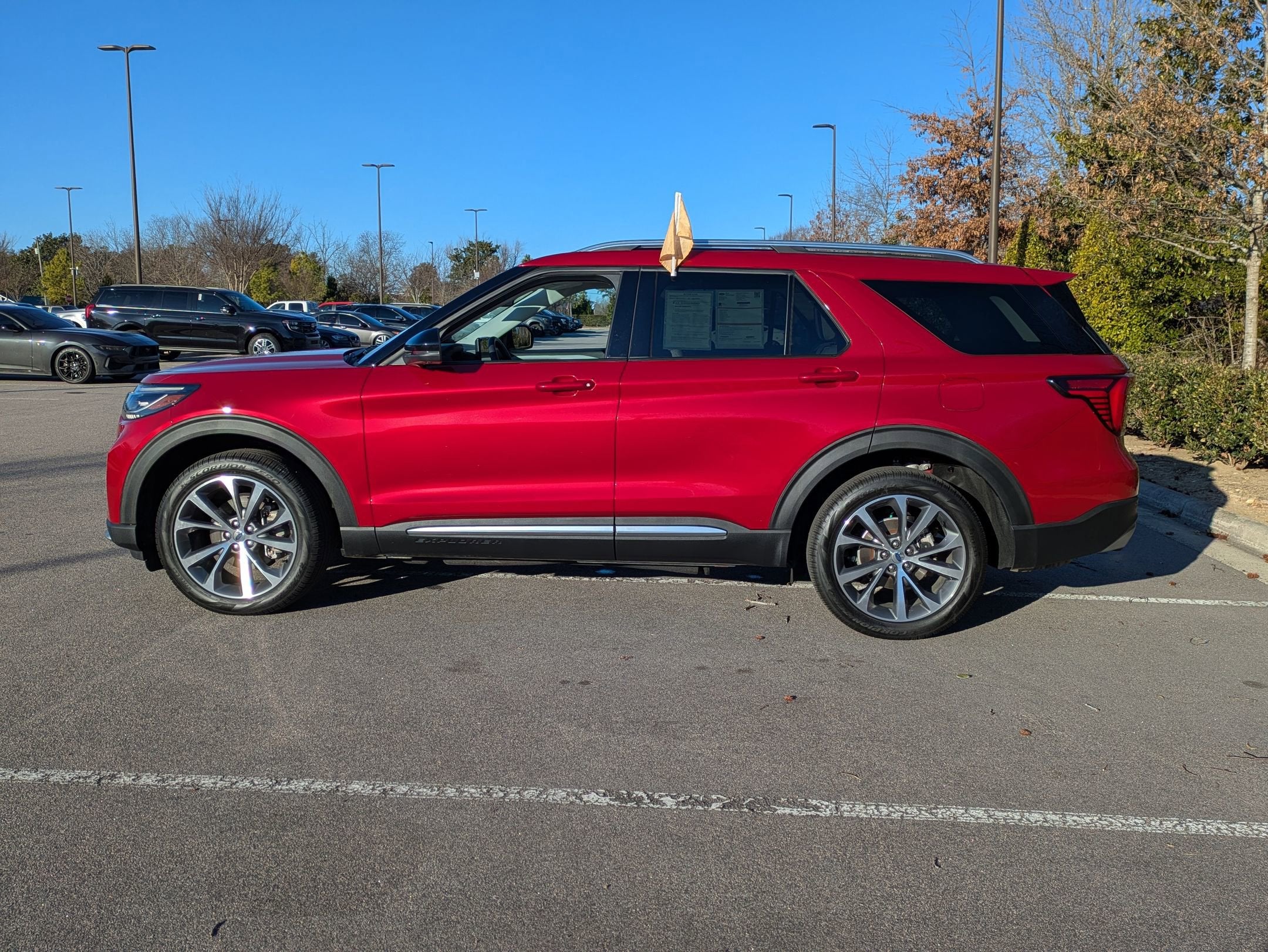 2025 Ford Explorer Platinum