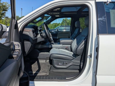2025 Ford F-150 Lightning LARIAT