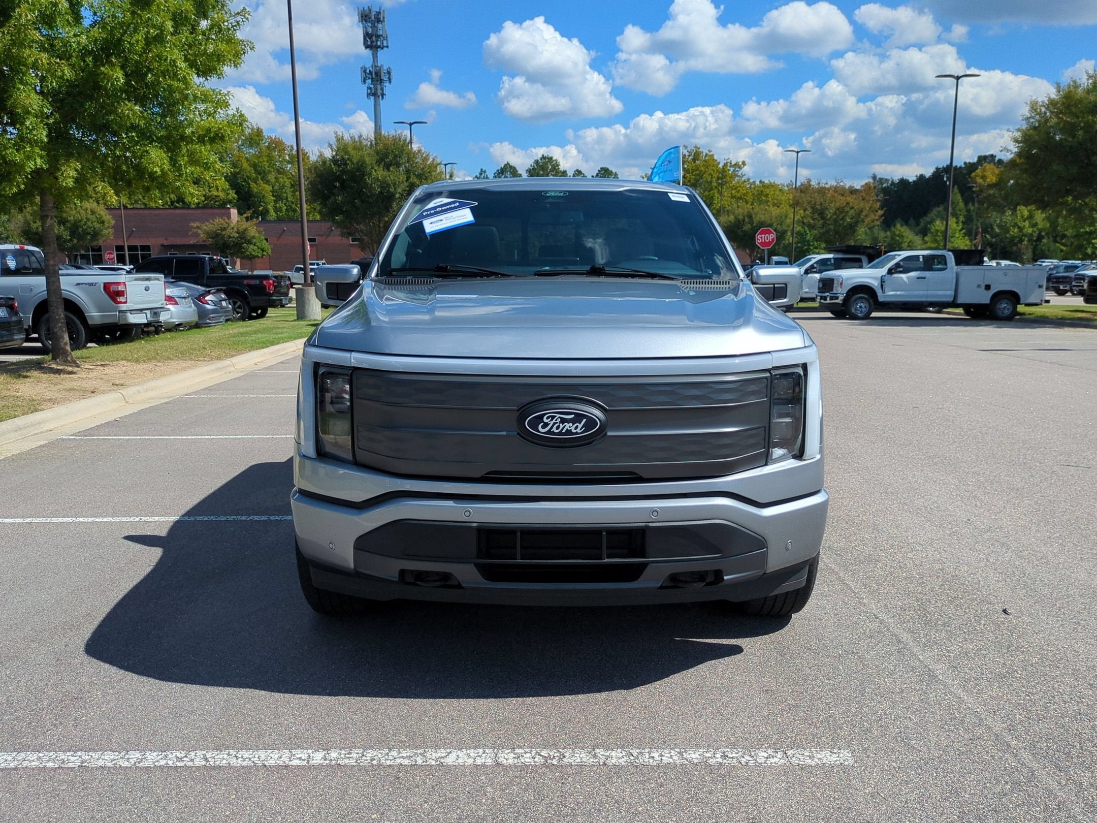 2025 Ford F-150 Lightning LARIAT