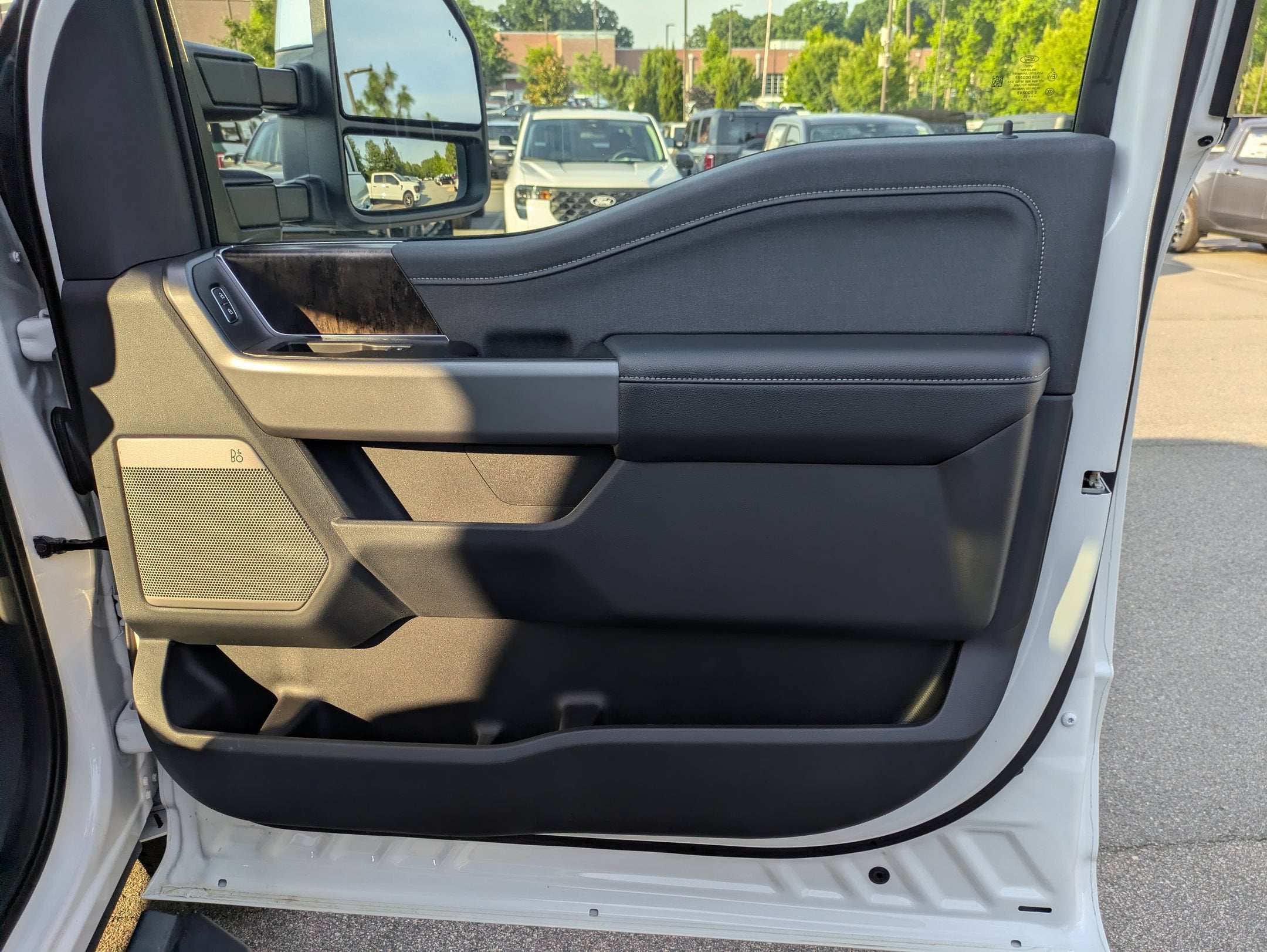 2025 Ford Super Duty F-250 SRW LARIAT