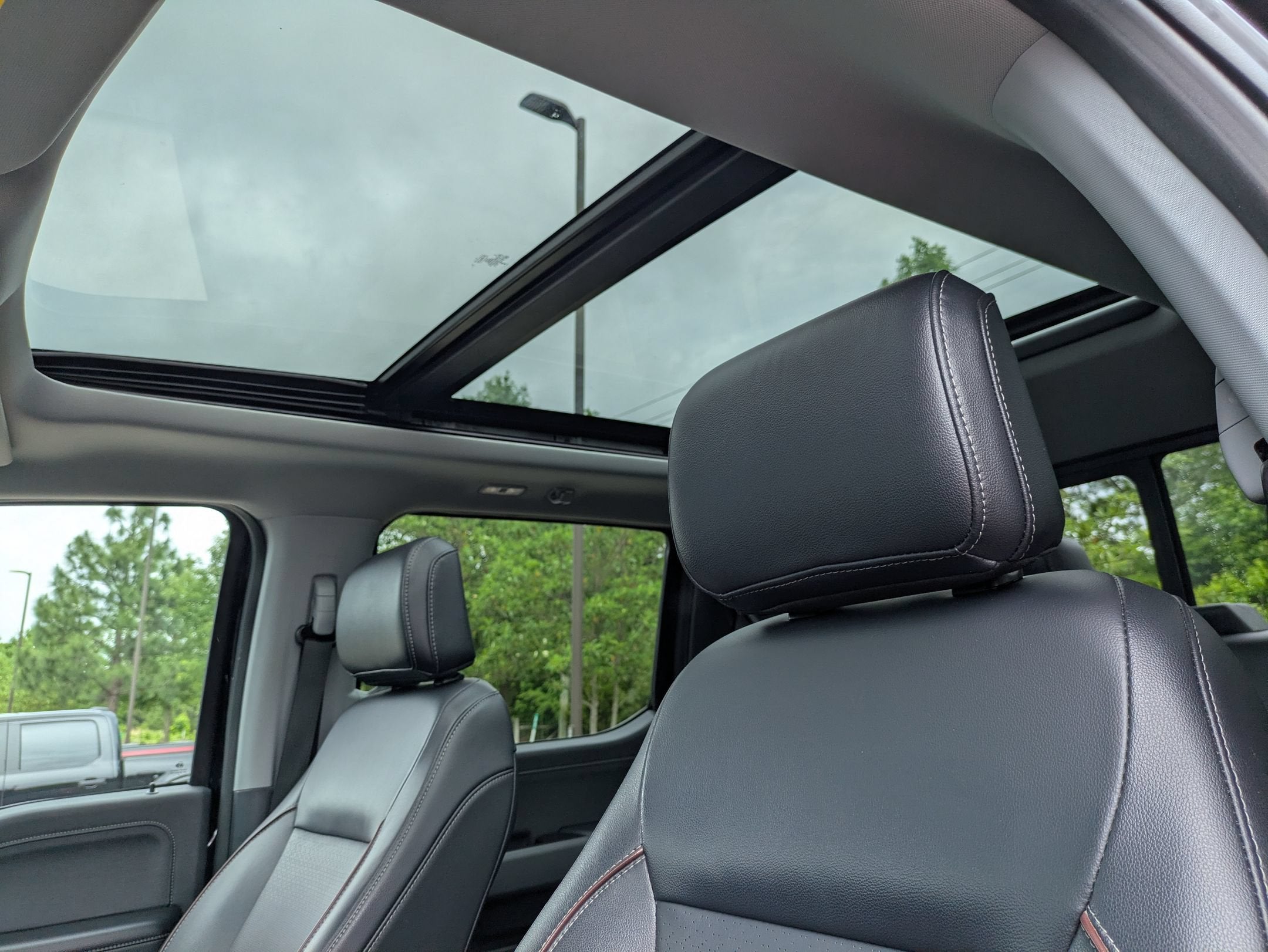 2023 Ford Super Duty F-250 SRW LARIAT