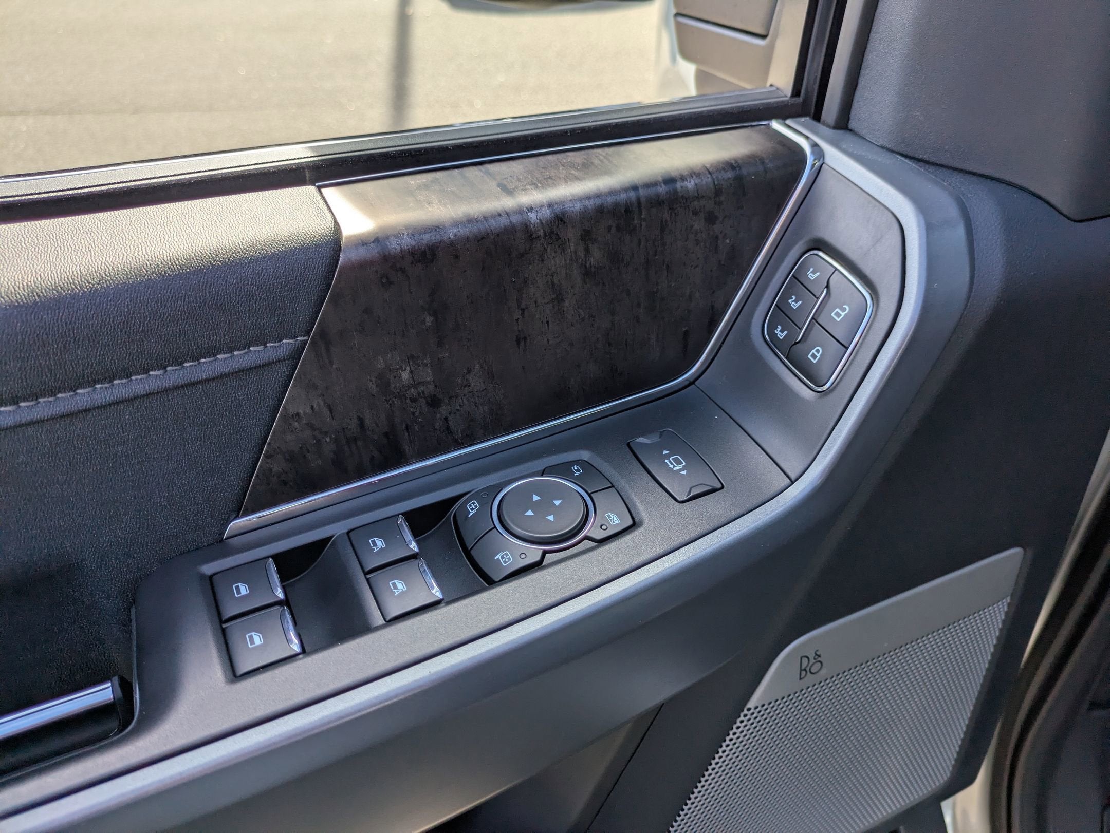 2024 Ford Super Duty F-350 SRW LARIAT