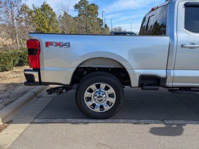 2024 Ford Super Duty F-350 SRW LARIAT