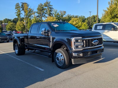 2025 Ford Super Duty F-450 DRW Platinum