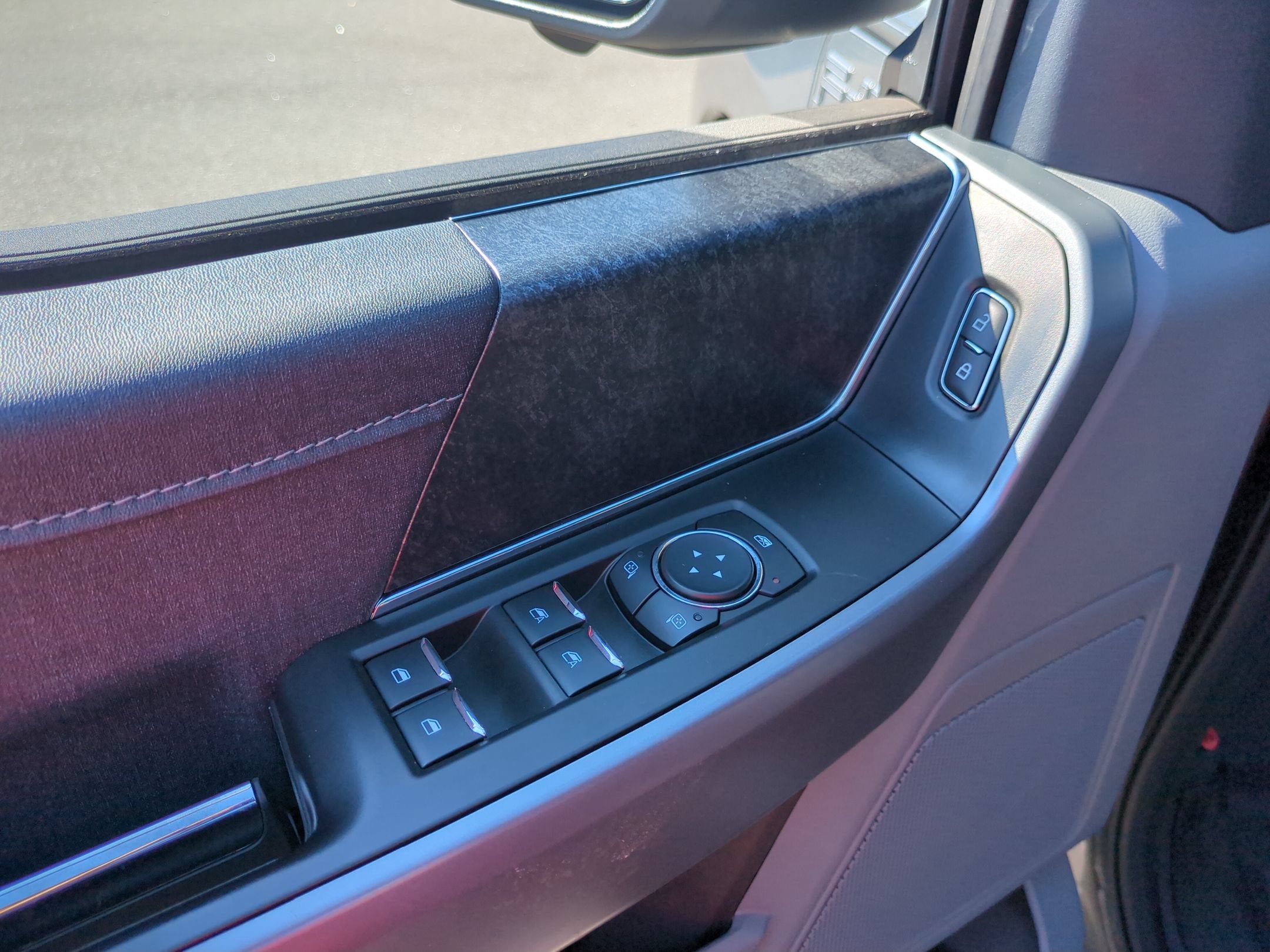 2023 Ford F-150 Lightning XLT