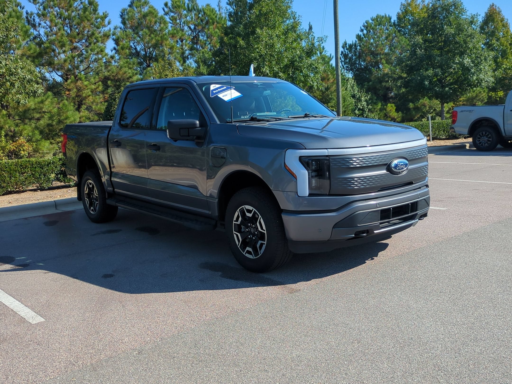 2023 Ford F-150 Lightning XLT
