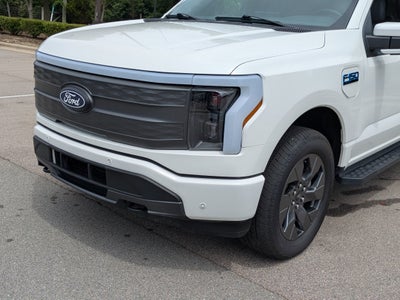 2025 Ford F-150 Lightning LARIAT