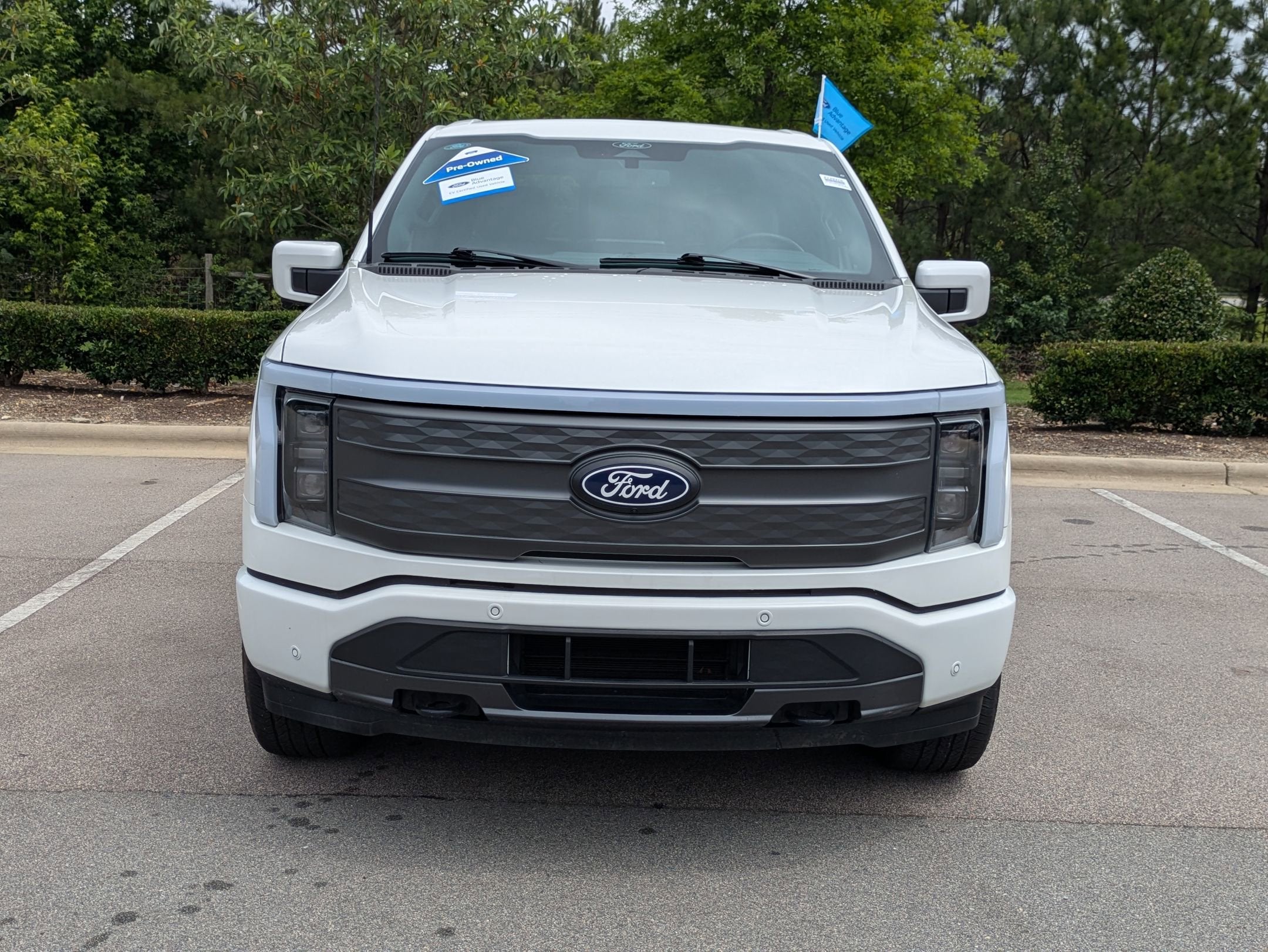 2025 Ford F-150 Lightning LARIAT