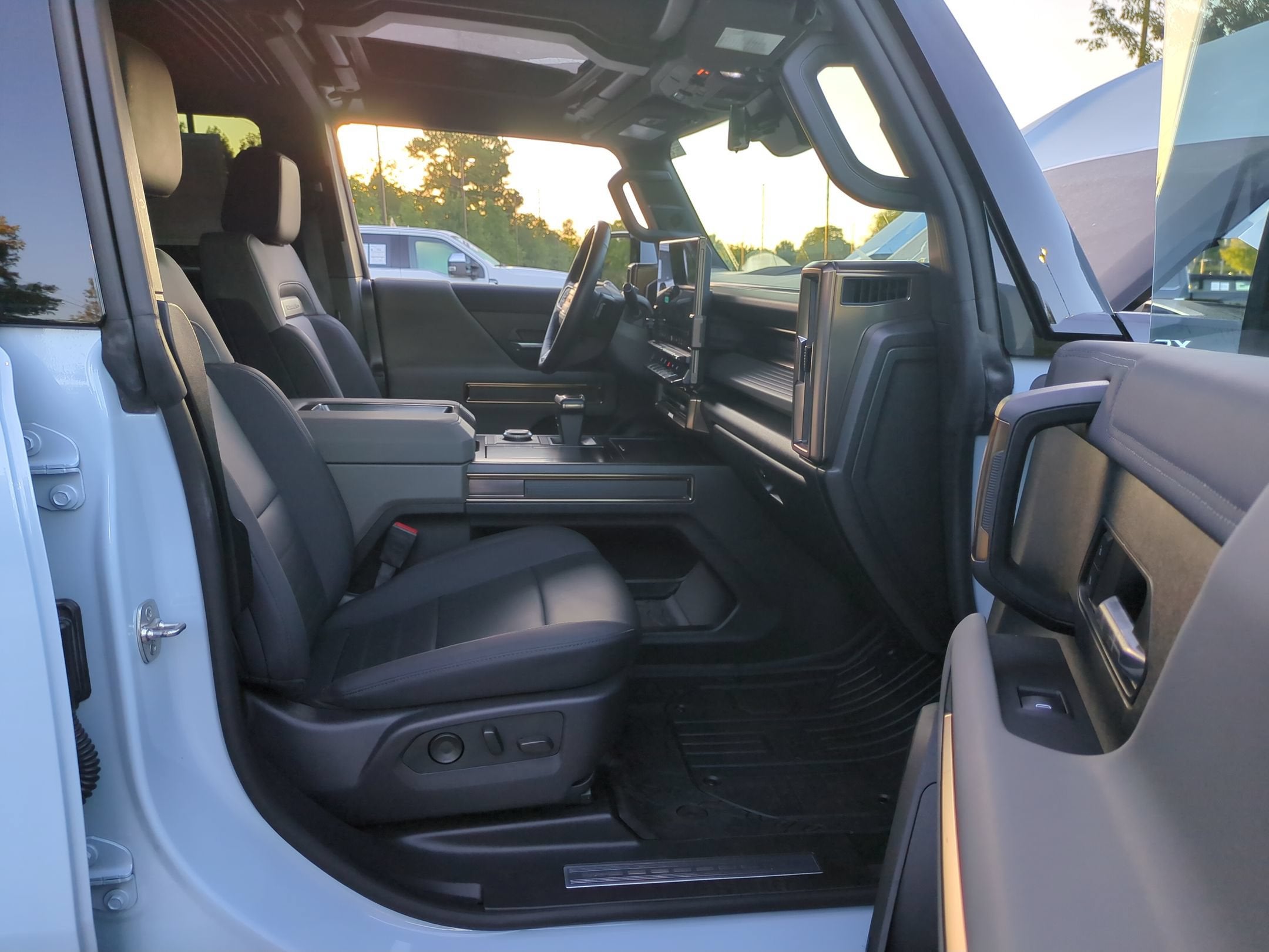 2025 GMC HUMMER EV SUV 3X