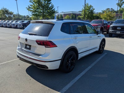 2023 Volkswagen Tiguan SE R-Line Black