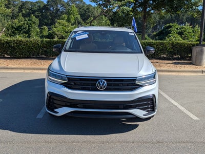 2023 Volkswagen Tiguan SE R-Line Black