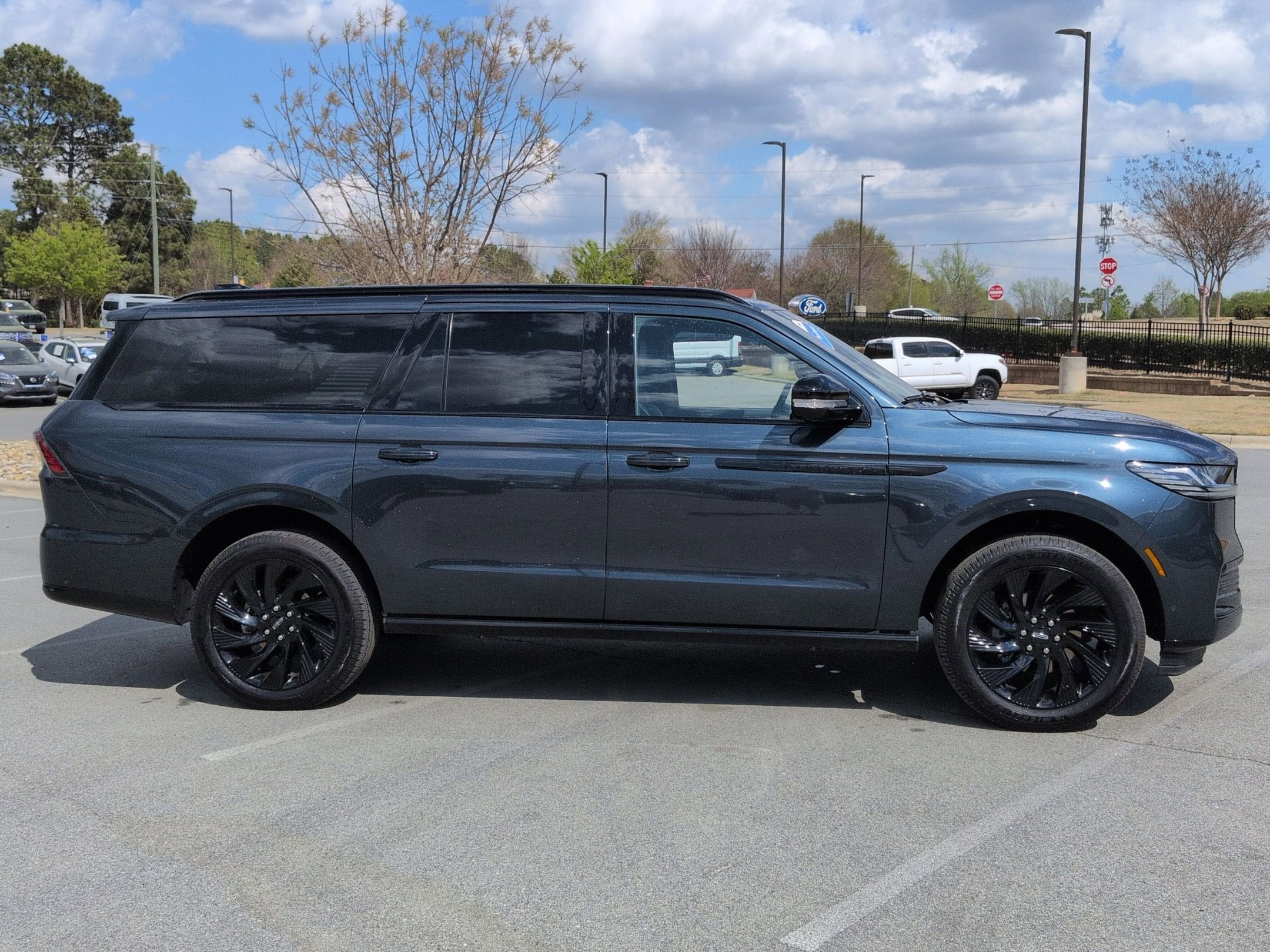2025 Lincoln Navigator L Reserve
