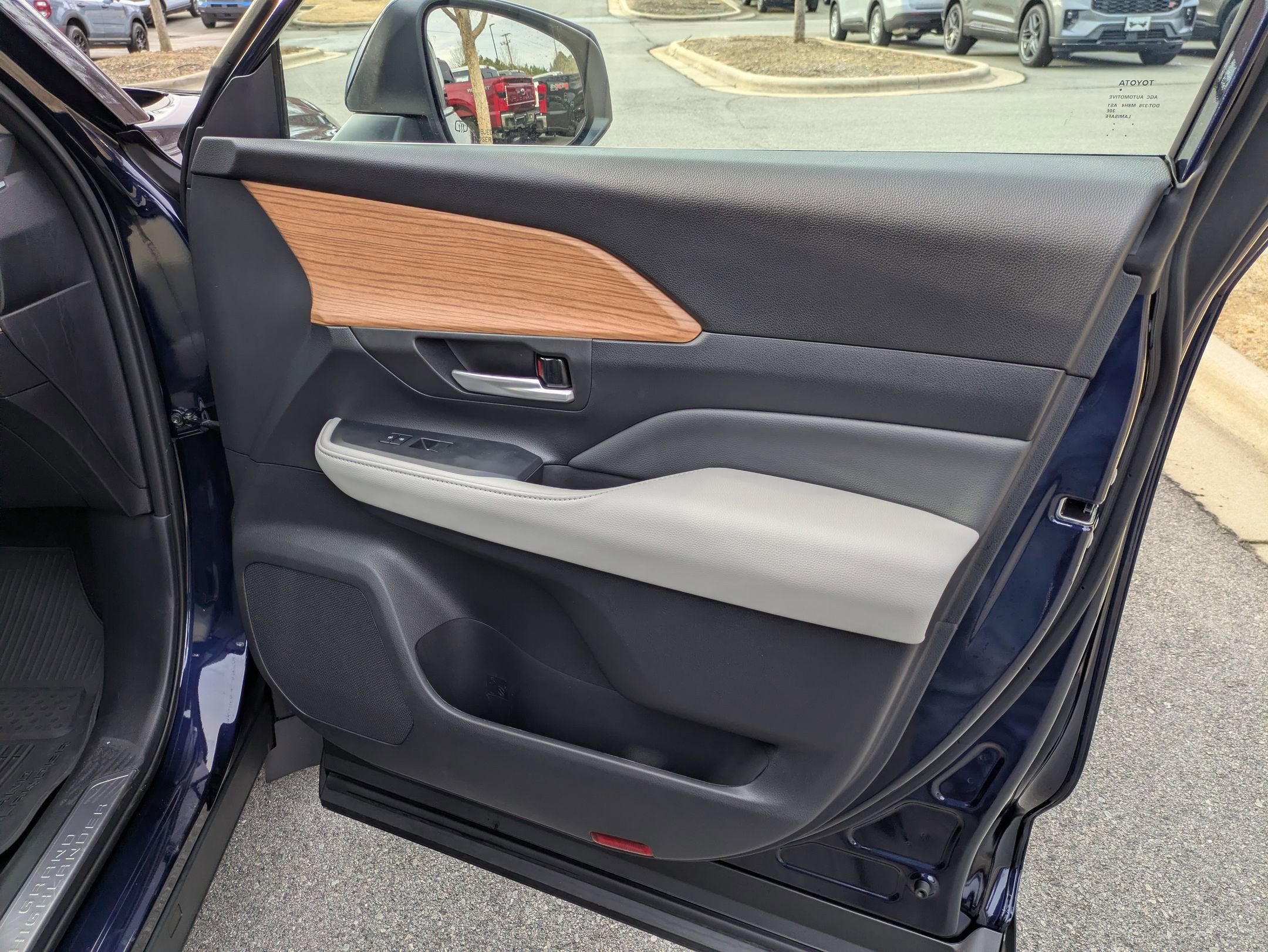 2025 Toyota Grand Highlander Hybrid Limited