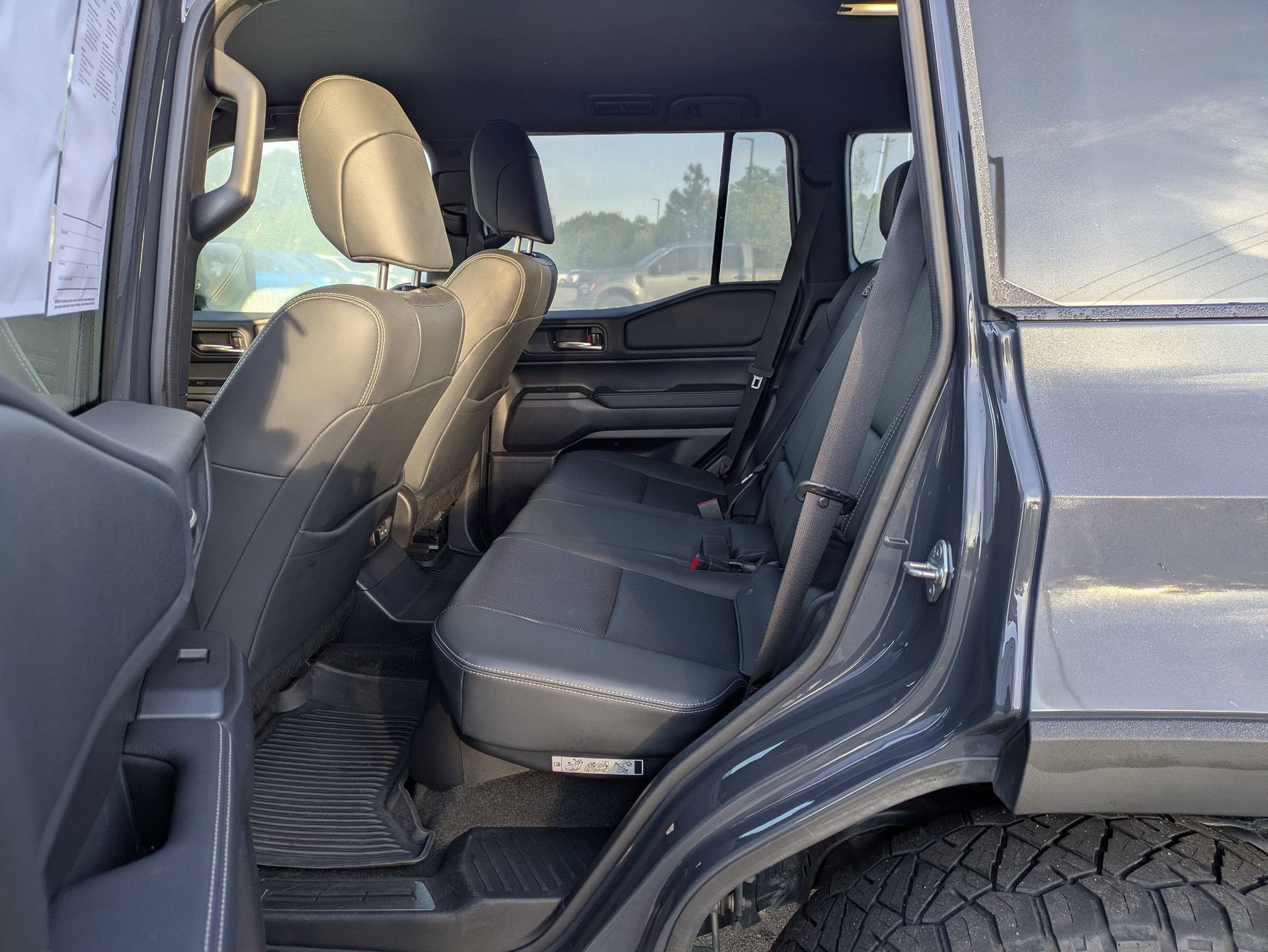 2024 Toyota Land Cruiser 4WD (Natl)