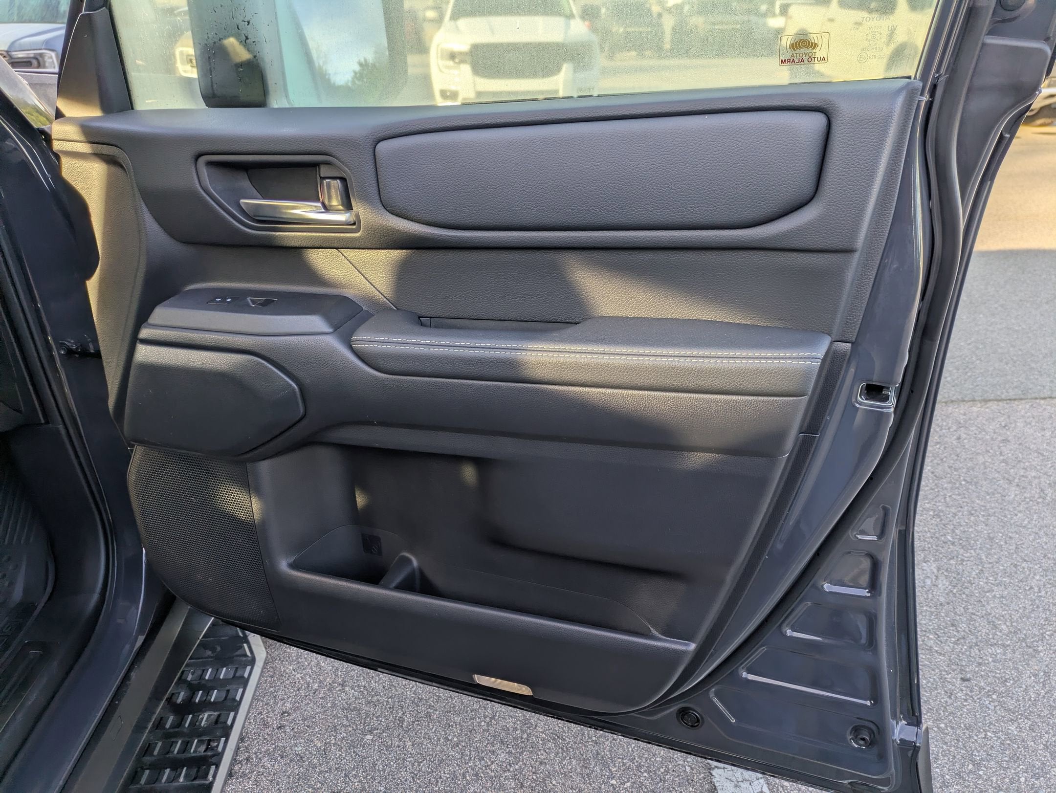 2024 Toyota Land Cruiser 4WD (Natl)
