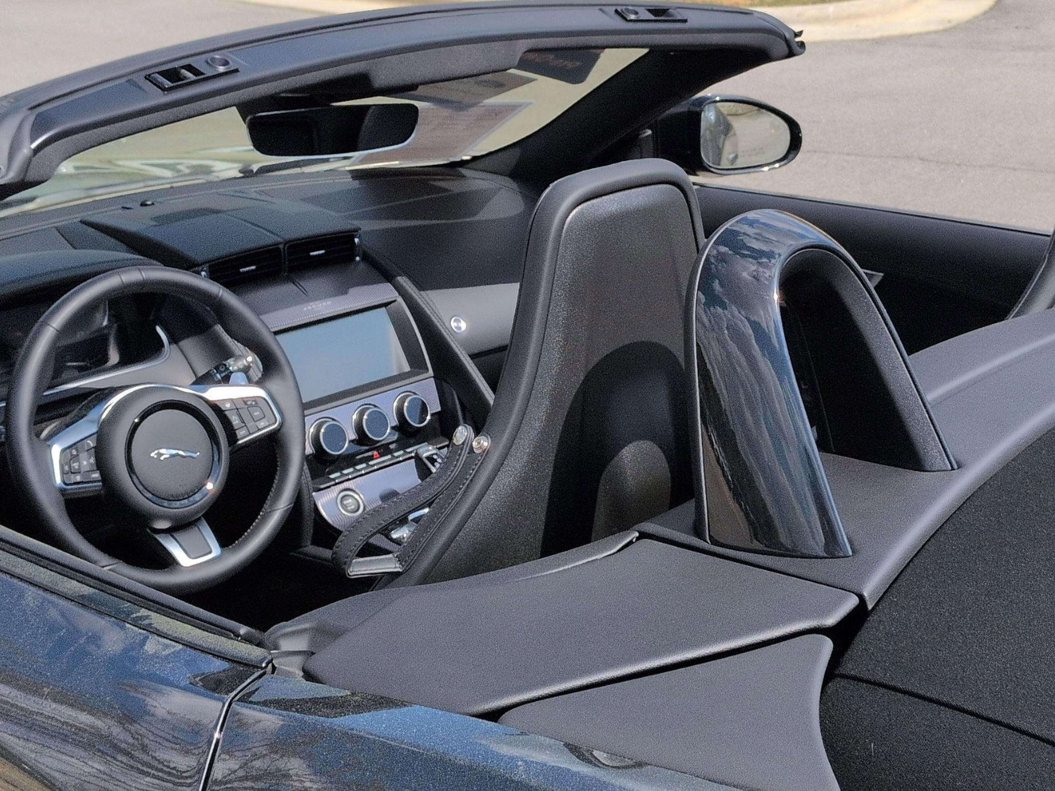 2024 Jaguar F-TYPE R-Dynamic