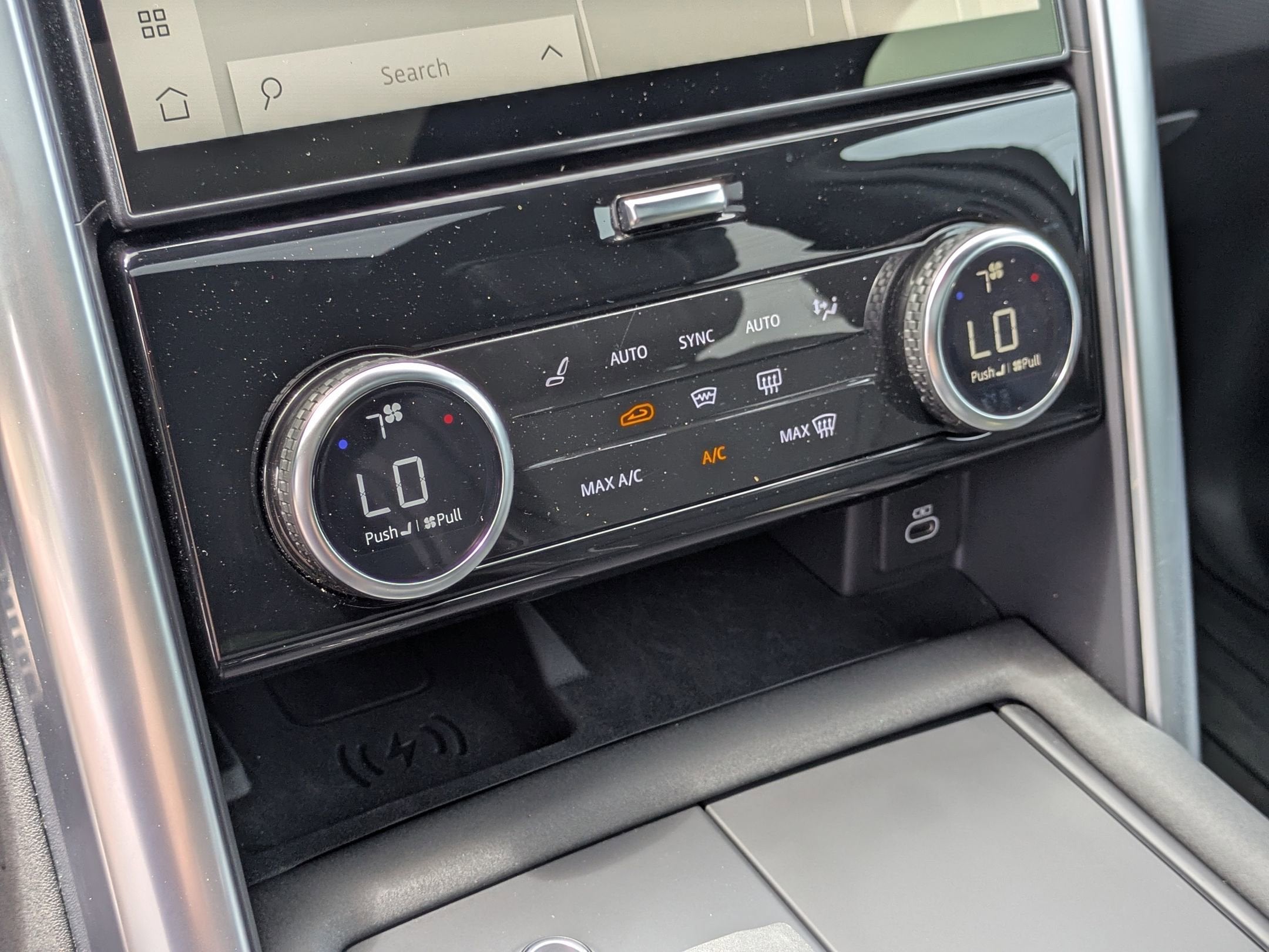 2023 Land Rover Discovery Metropolitan Edition