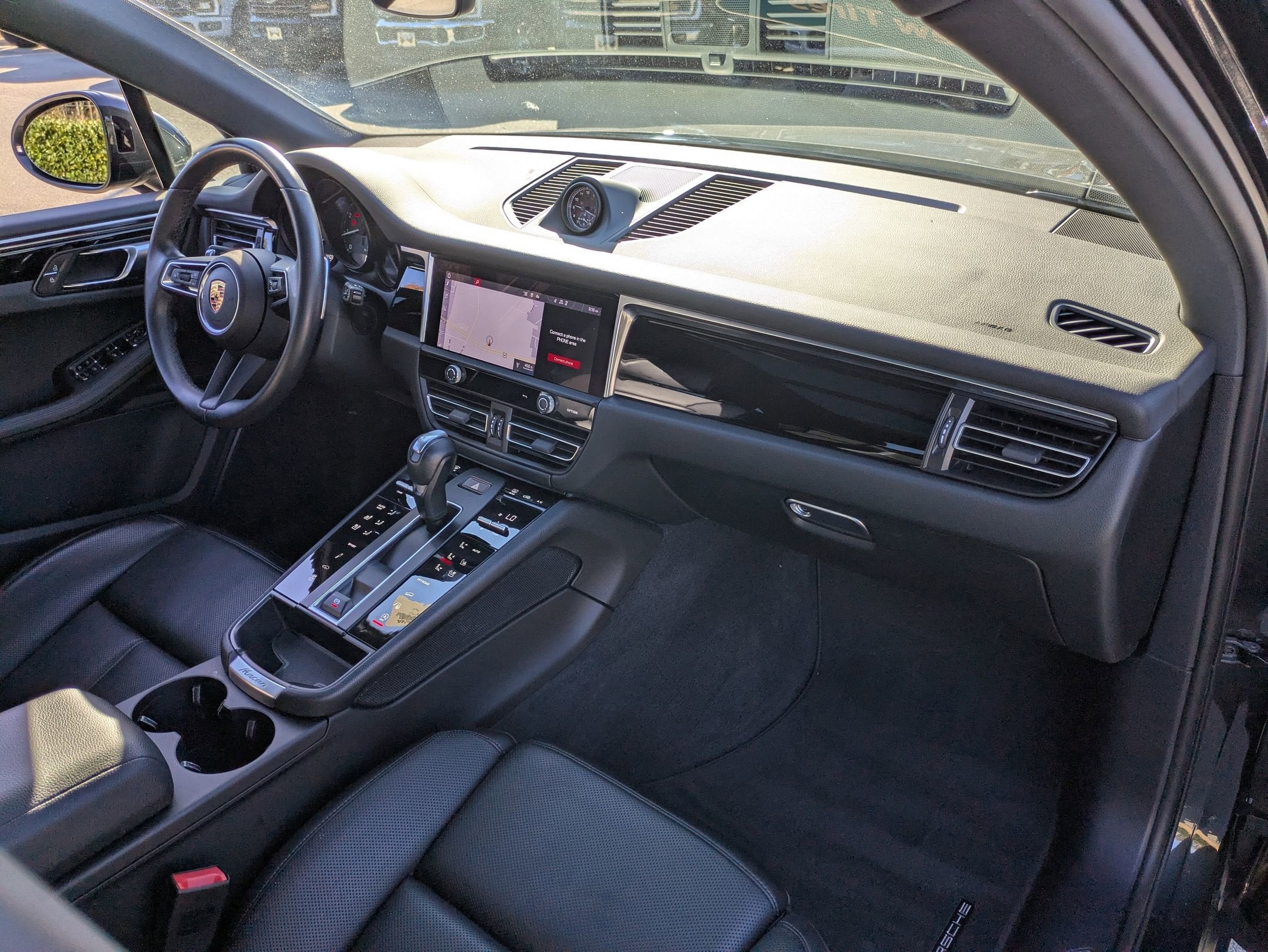 2024 Porsche Macan T