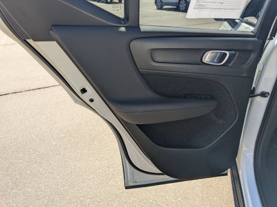 2021 Volvo XC40 R-Design