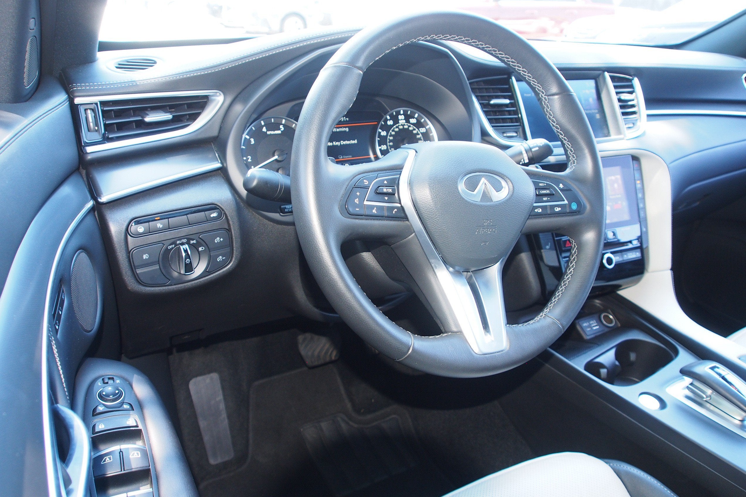 2025 INFINITI QX55 LUXE