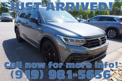2022 Volkswagen Tiguan SE R-Line Black