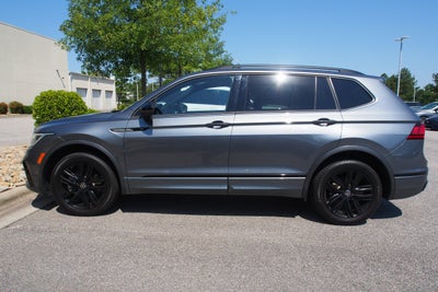 2022 Volkswagen Tiguan SE R-Line Black