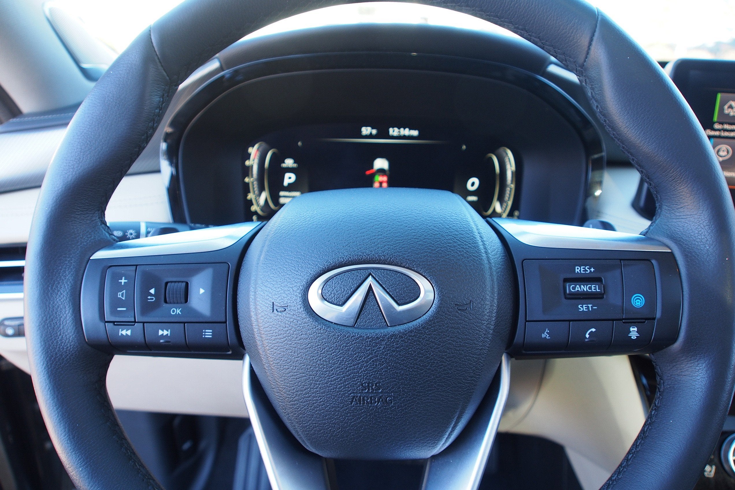 2022 INFINITI QX60 LUXE