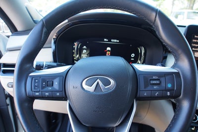 2023 INFINITI QX60 LUXE