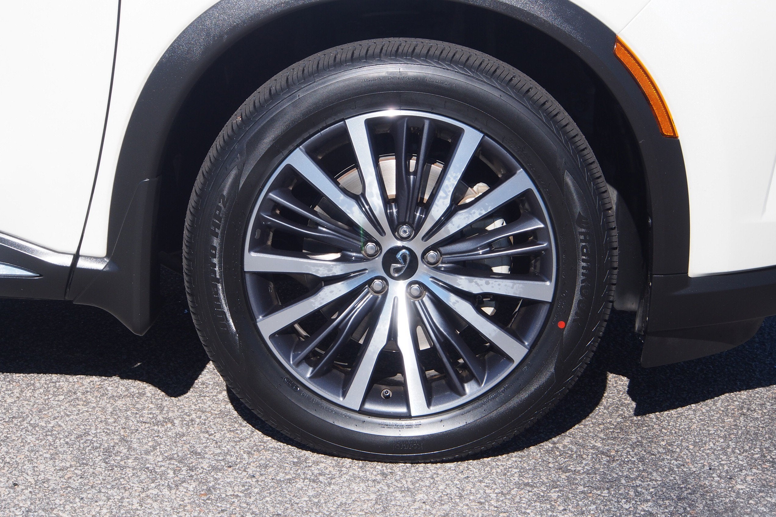 2023 INFINITI QX60 SENSORY