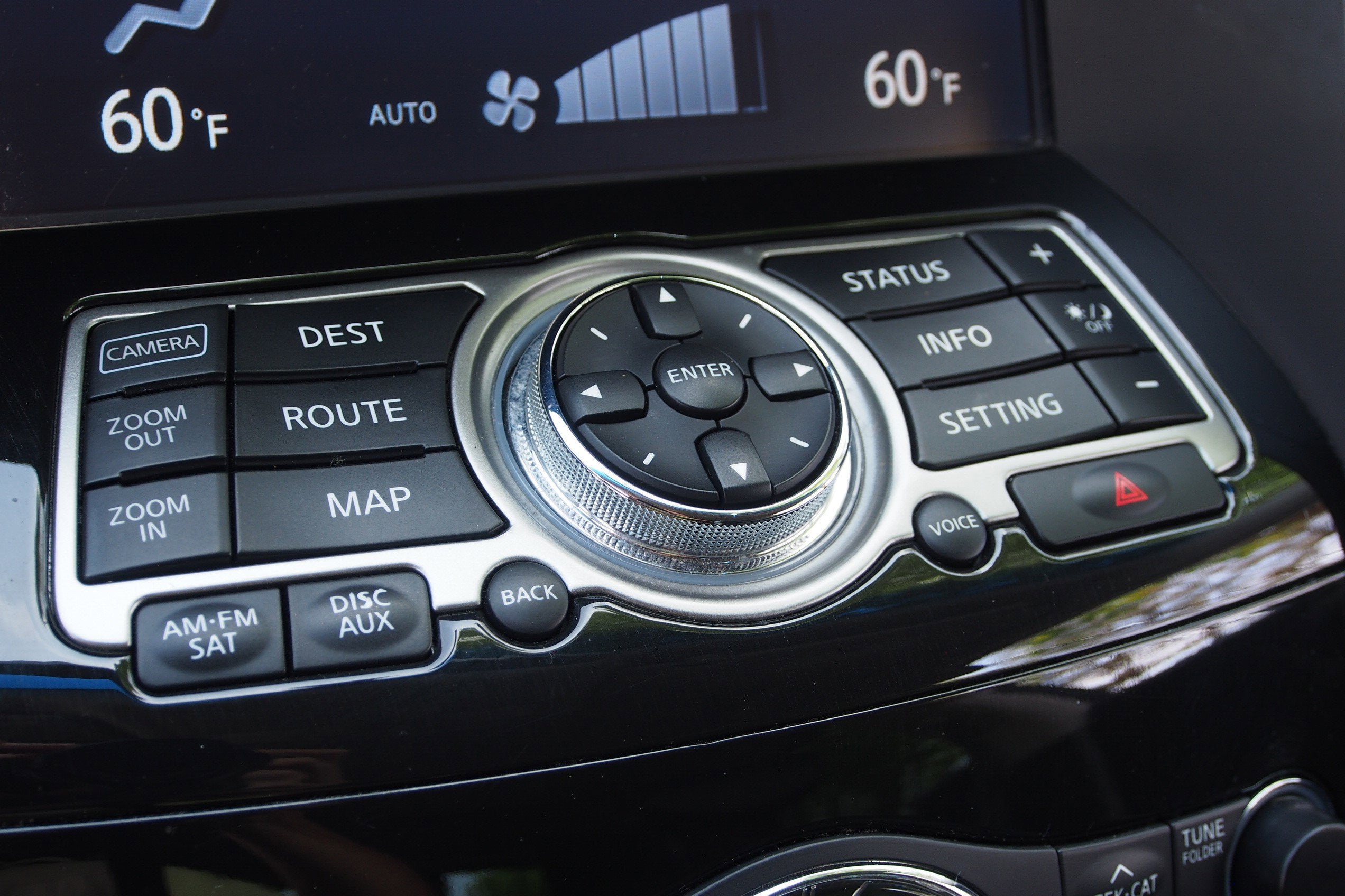 2017 INFINITI QX70 Base