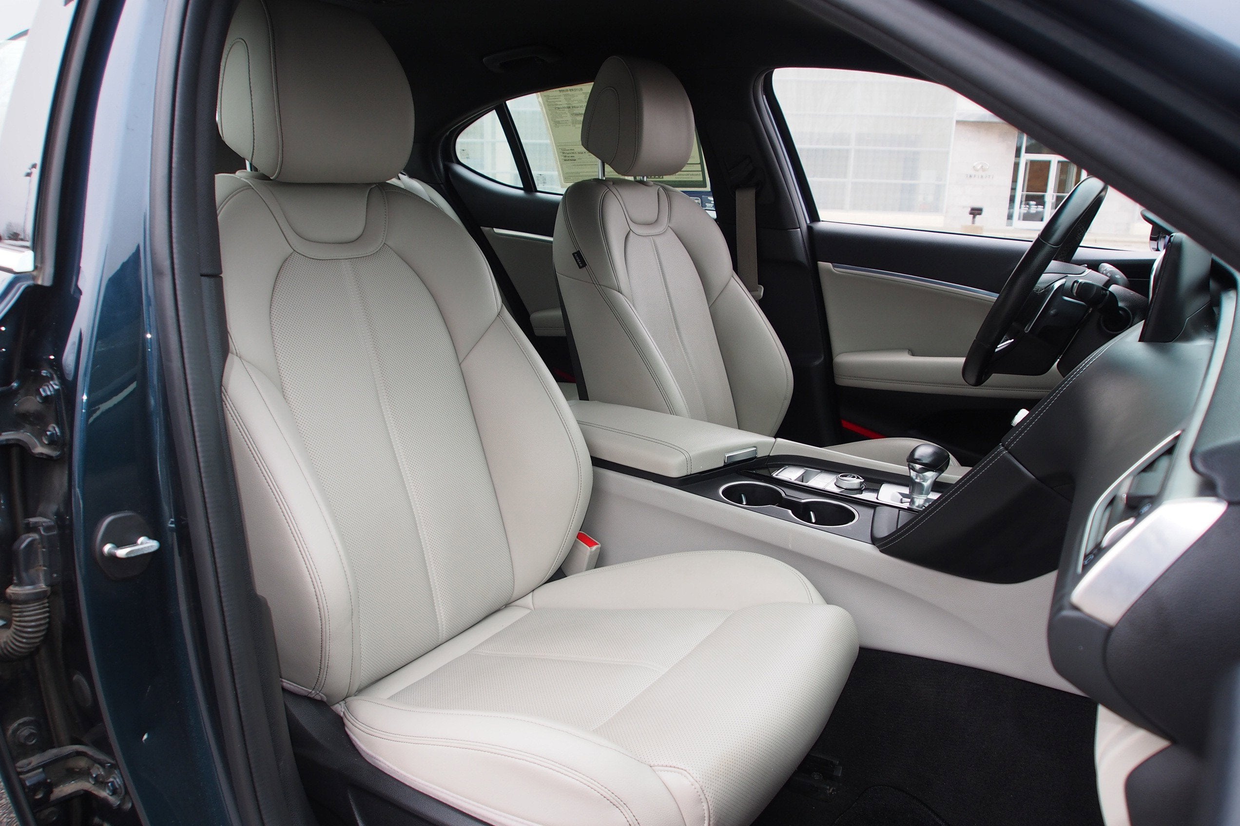 2022 Genesis G70 2.0T