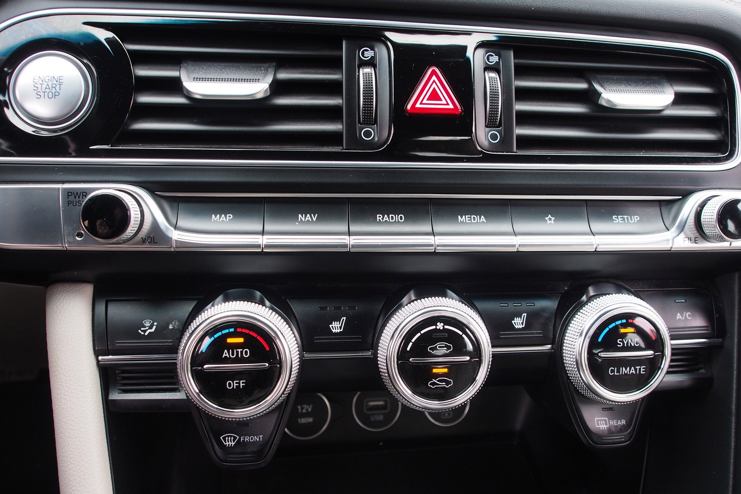 2022 Genesis G70 2.0T