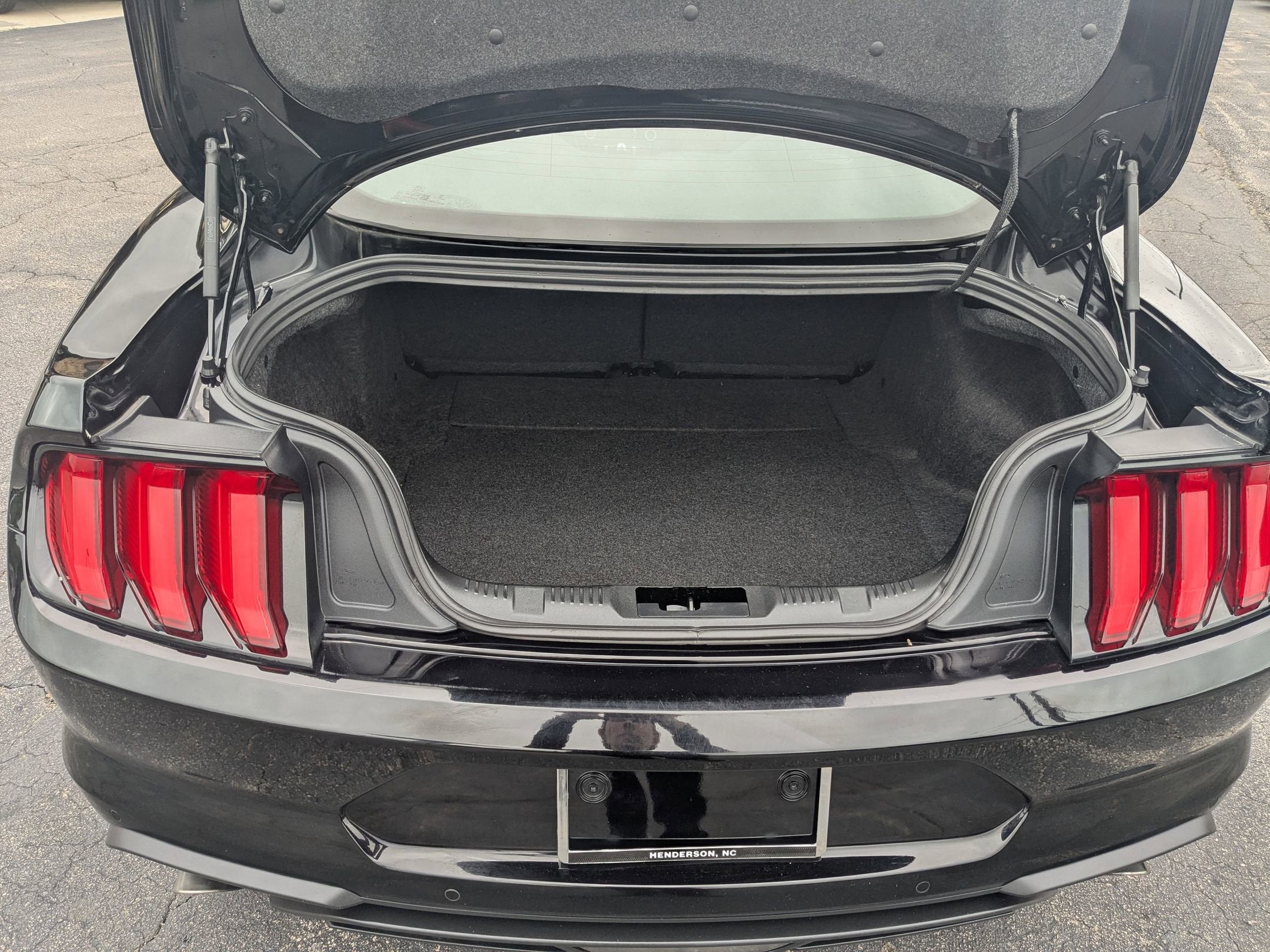 2021 Ford Mustang EcoBoost