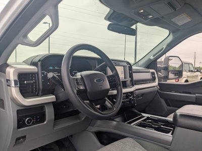 2025 Ford Super Duty F-350 SRW XLT