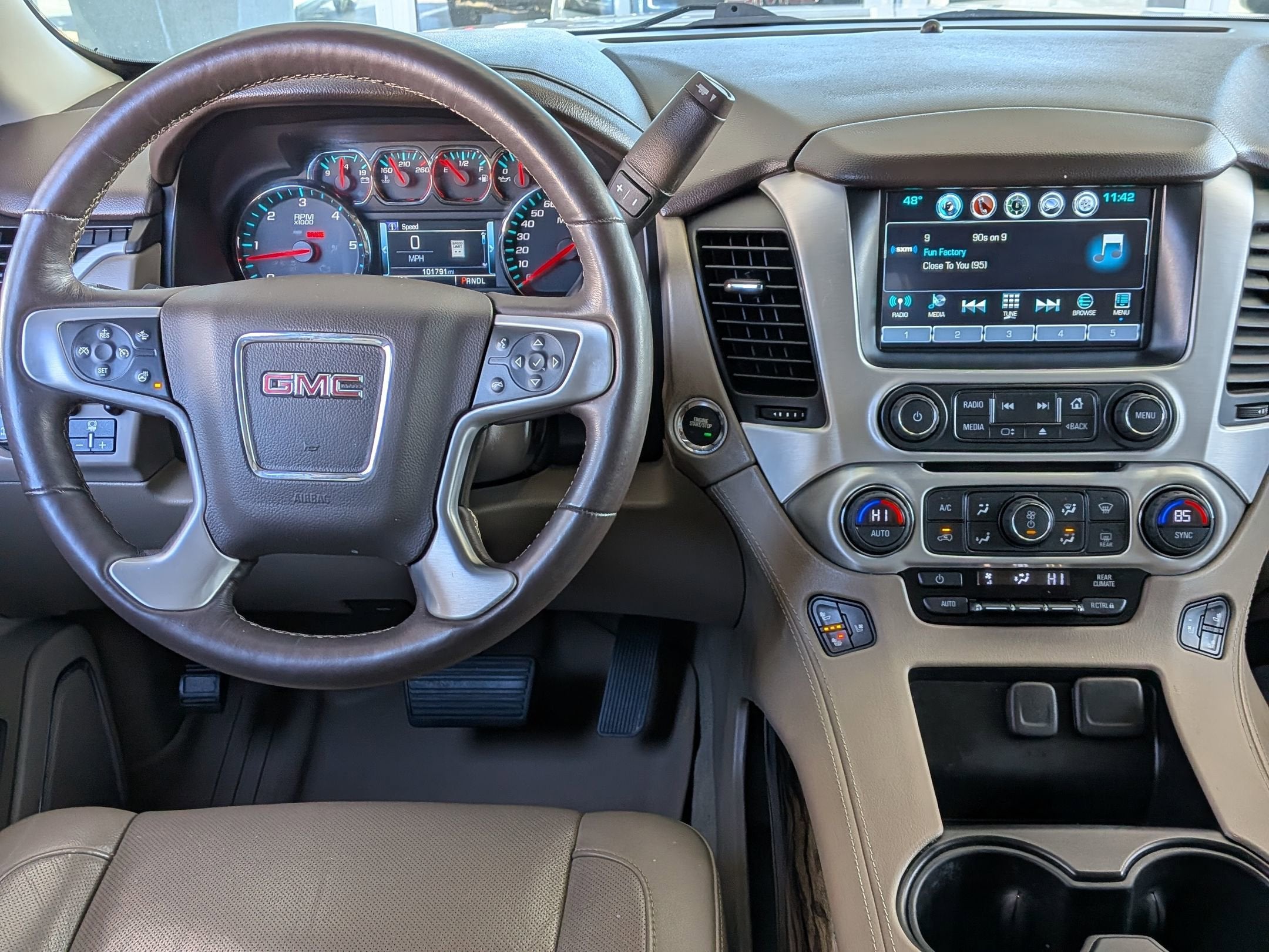 2017 GMC Yukon XL SLT