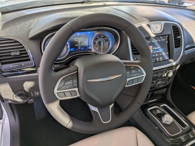 2023 Chrysler 300 Touring