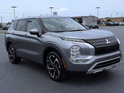 2023 Mitsubishi Outlander SE
