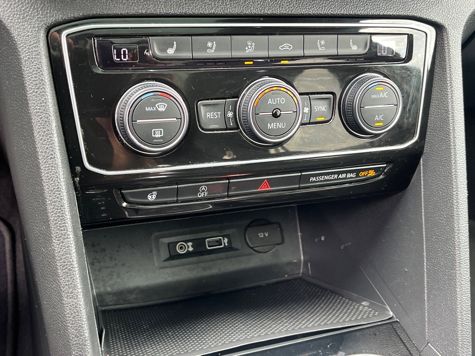 2019 Volkswagen Atlas 3.6L V6 SEL Premium