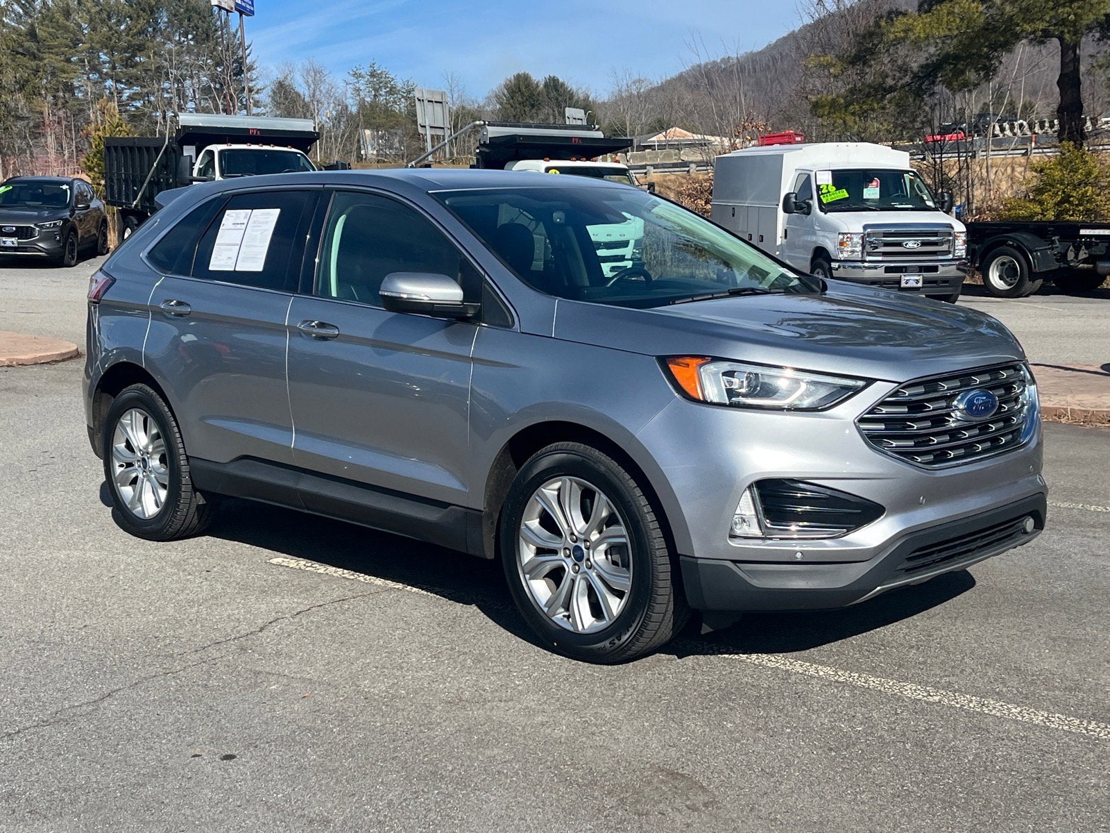 2022 Ford Edge Titanium
