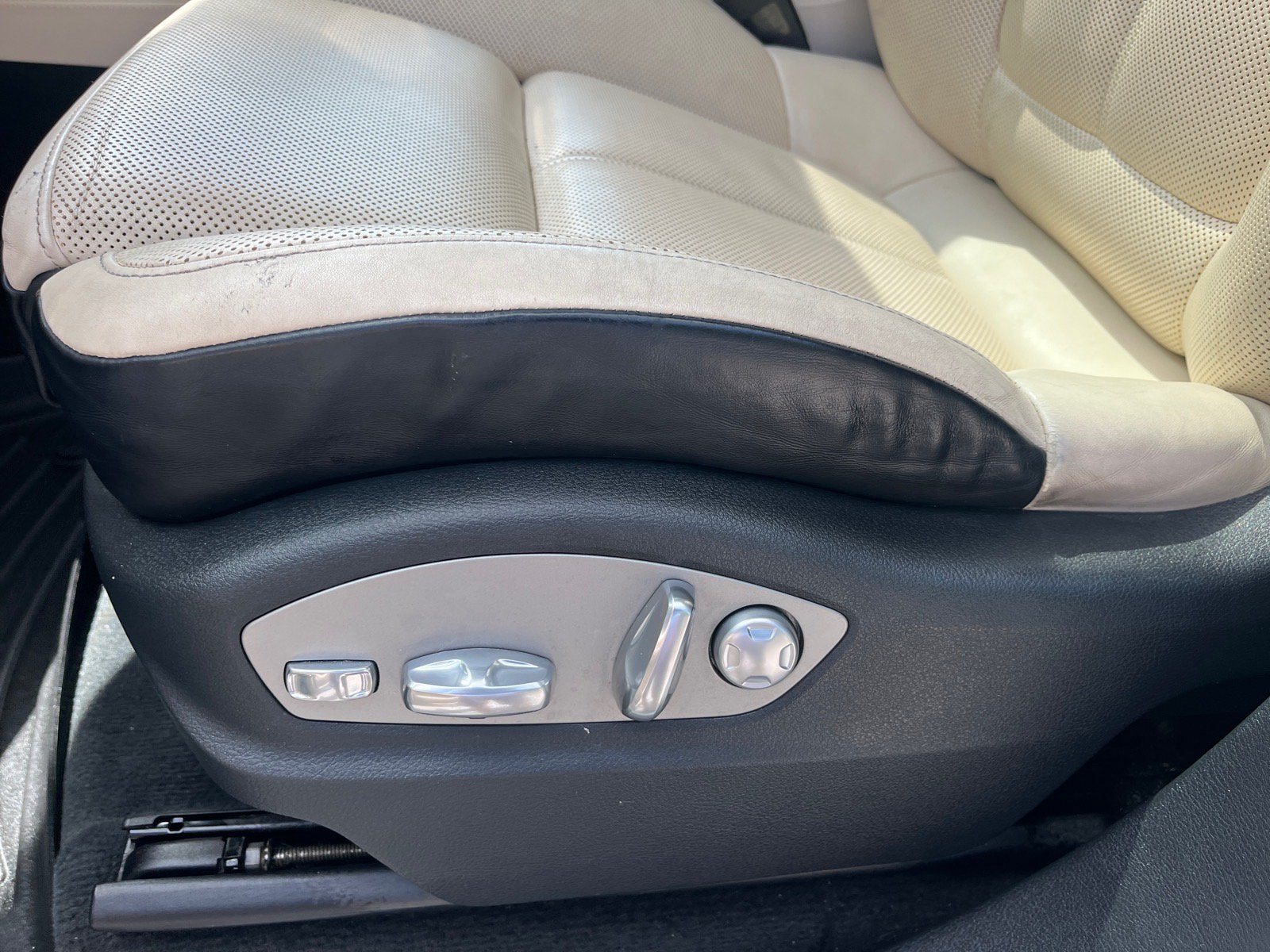 2016 Porsche Cayenne Base